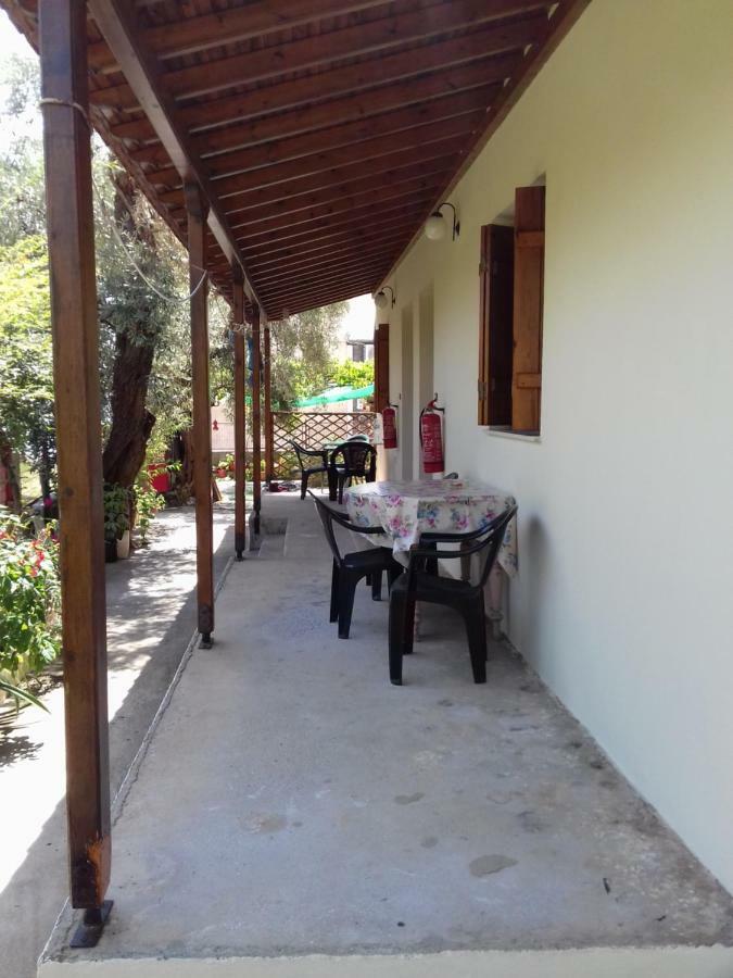 Koutadelias Rooms Kálamos Extérieur photo